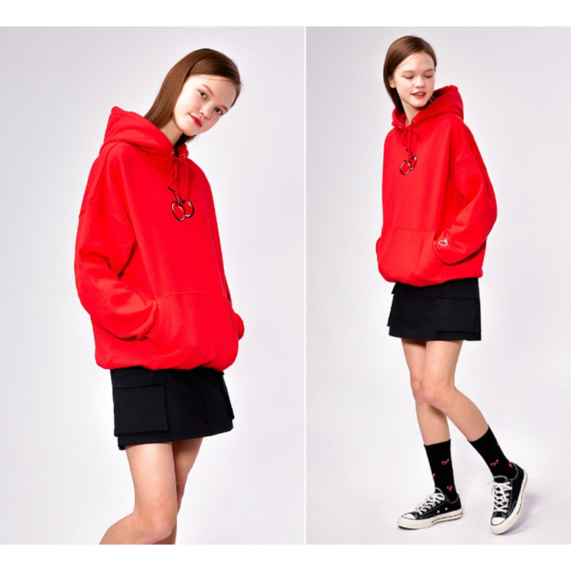 KIRSH MIDDLE CHERRY PULLOVER HOODIE