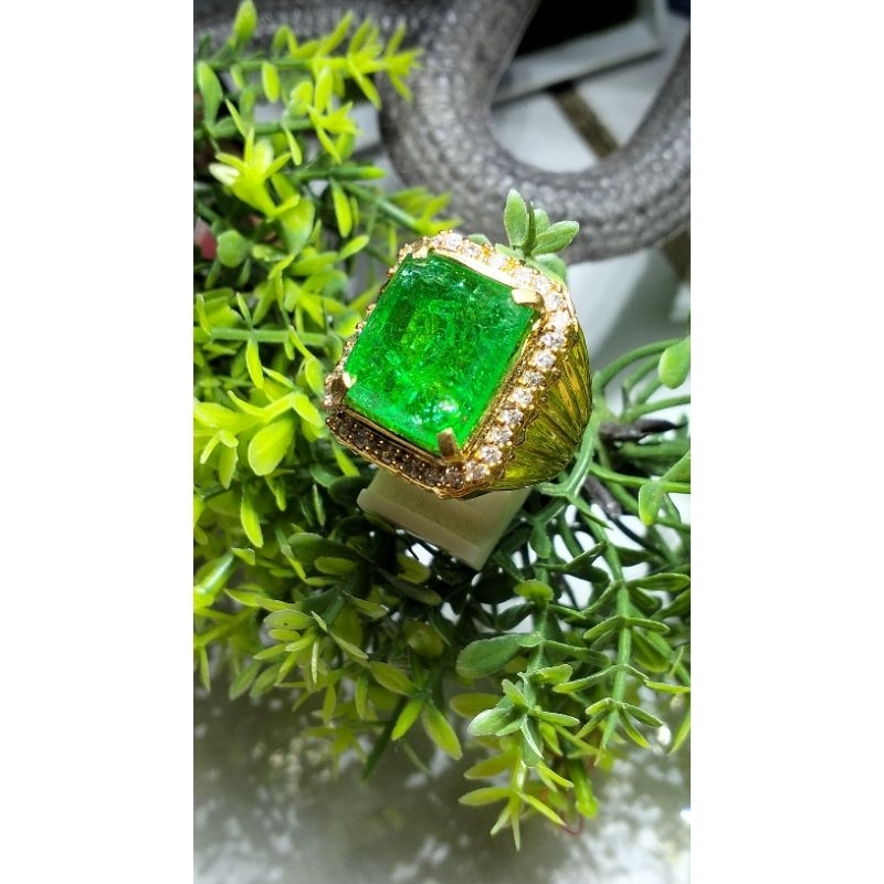 batu cincin Jamrud Rusia