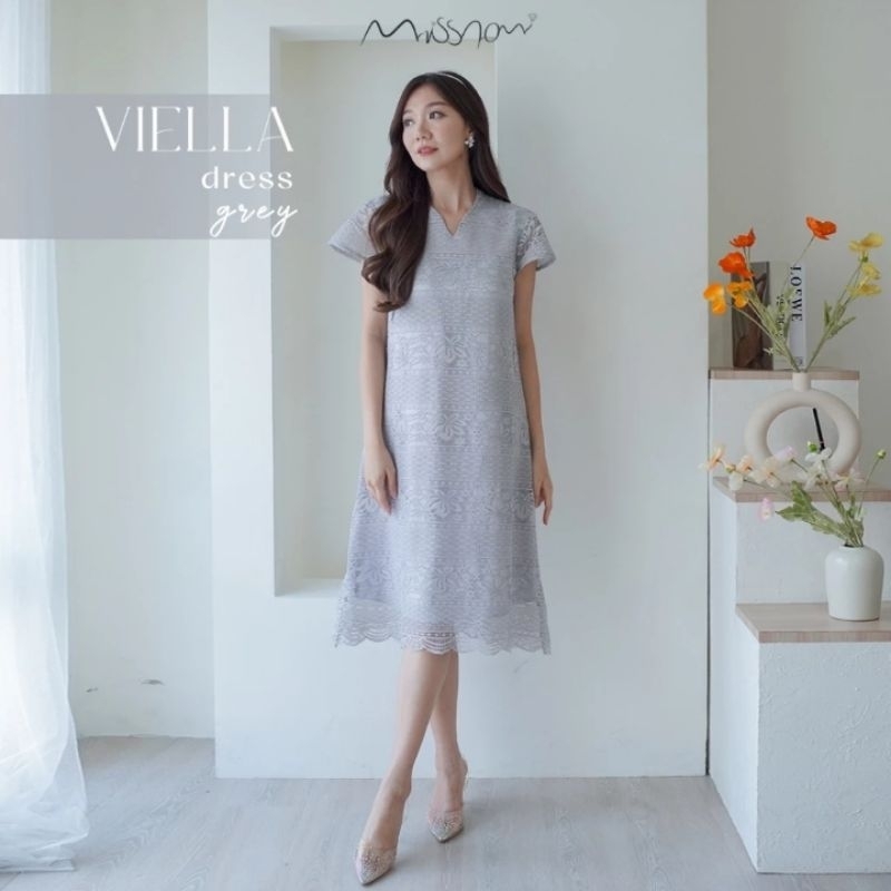 PRELOVED Miss Nomi - Viella Dress Flare / Baju Wanita / Gaun Dress / Party Dress / Dress Pesta / Dre