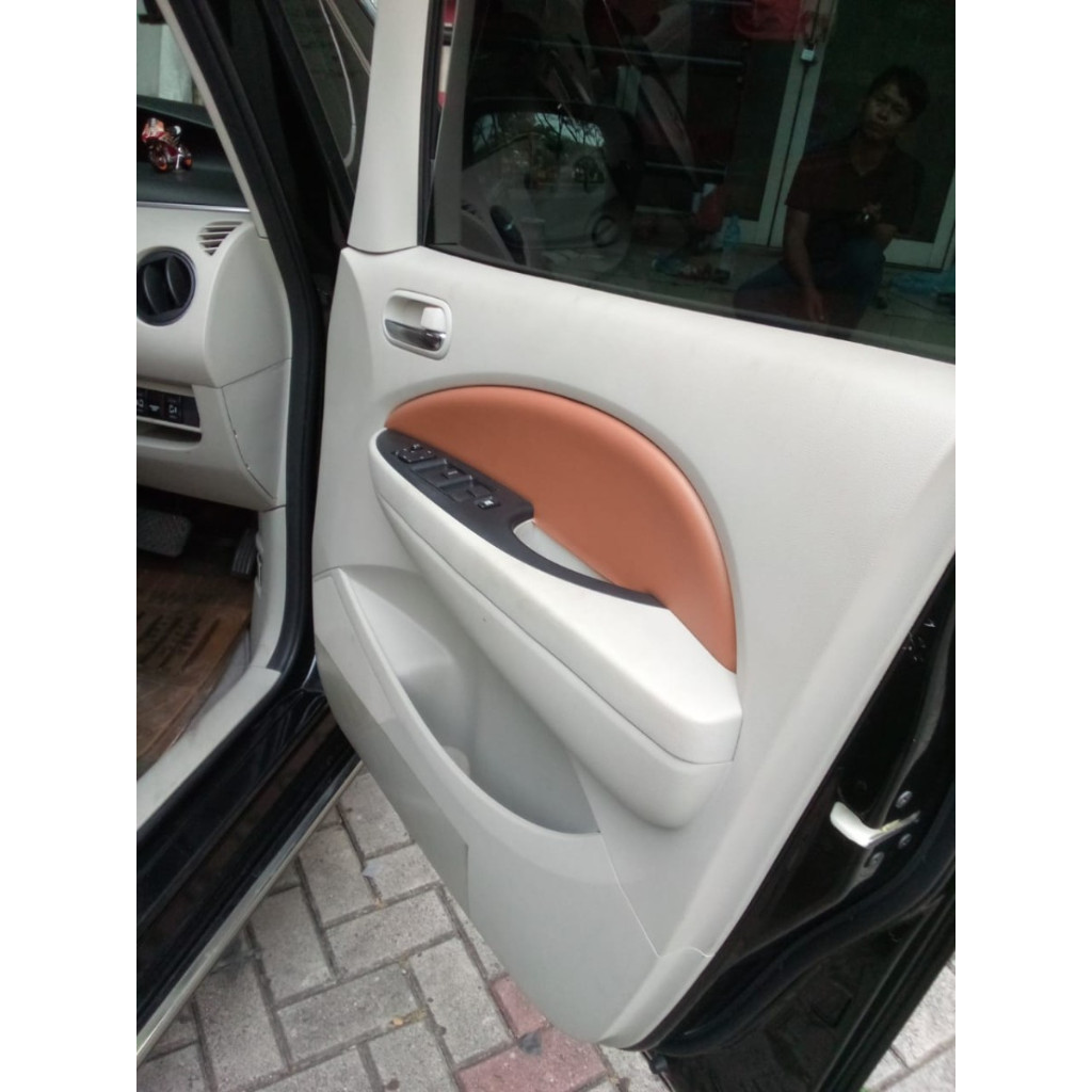 DOOR TRIM MAZDA BIANTE