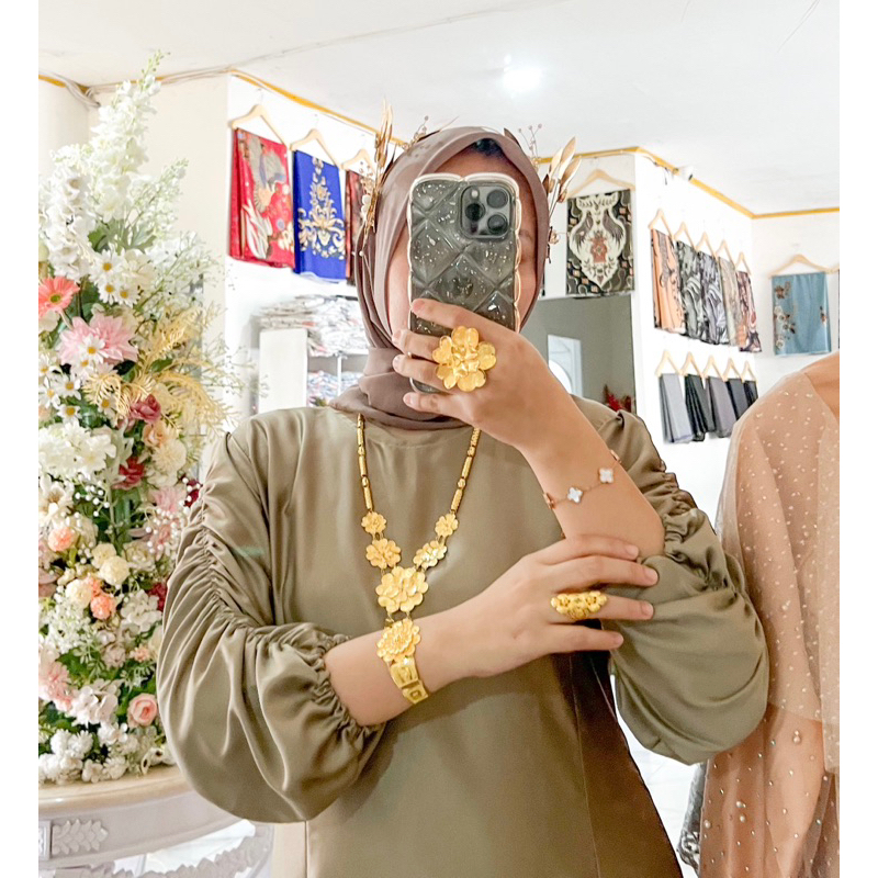 TERBARU  dress kondangan bridesmaids tangan serut simple dan elegan by ienjefashion