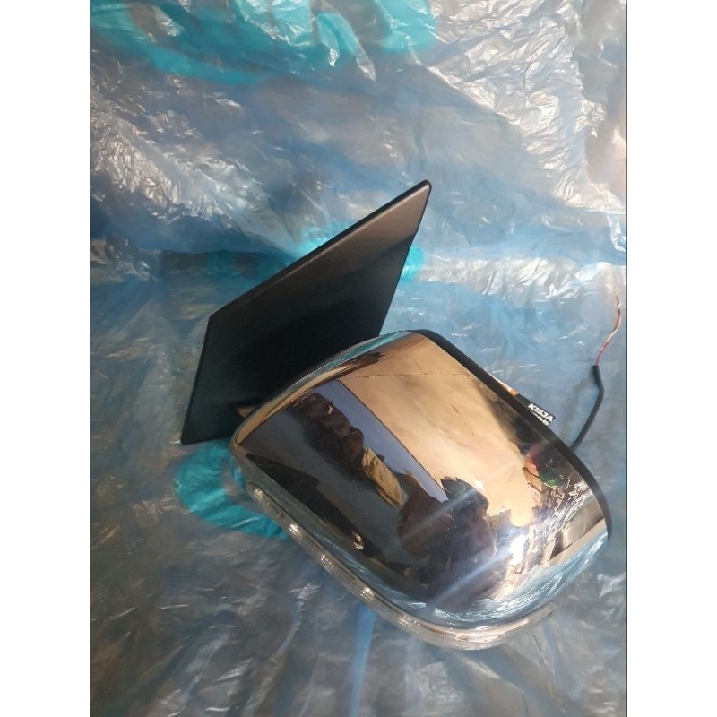 spion mobil Daihatsu Ayla original