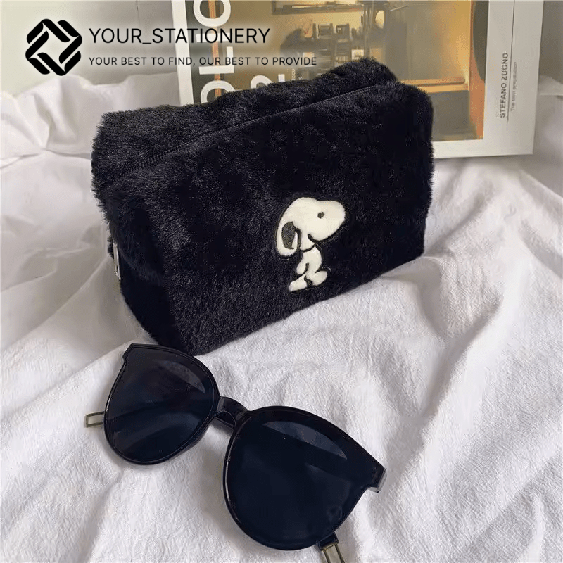 

[Your_Stationery] Pouch/ Tempat Make Up/ Tempat Pensil Lucu Motif Snoopy Bahan Bulu Premium