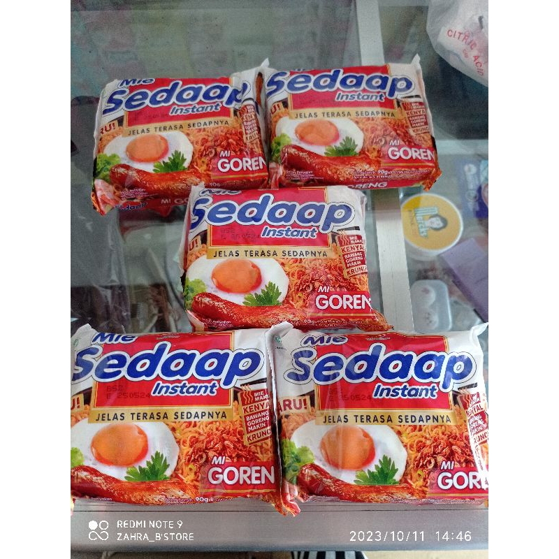 

PAKET MIE SEDAP GORENG isi 5pcs