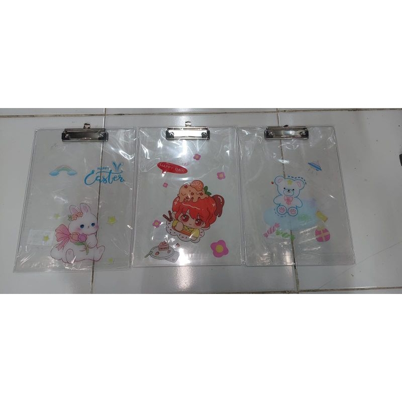 

[1PCS] CLIPBOARD MIKA TRANS FANCY KARAKTER / PAPAN UJIAN MIKA TEBAL FANCY