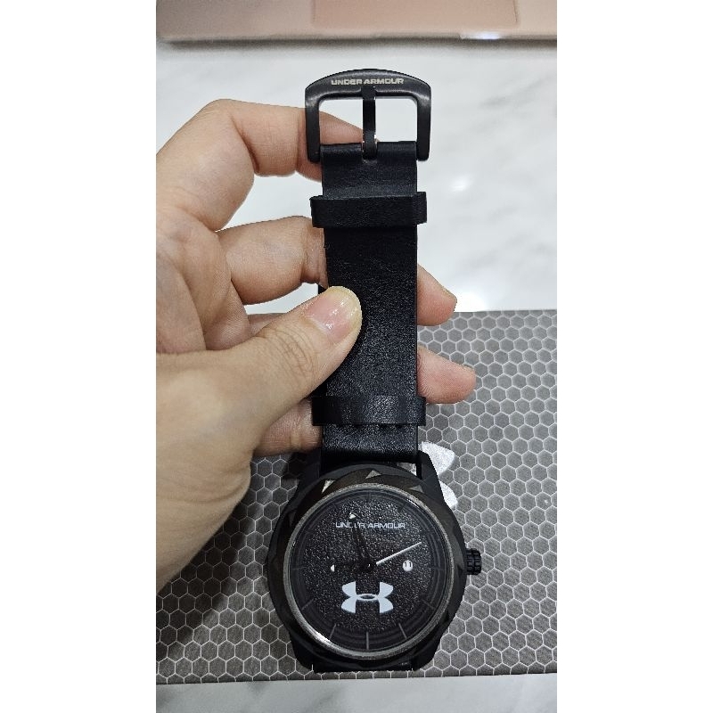 jam tangan pria Under Armor Black