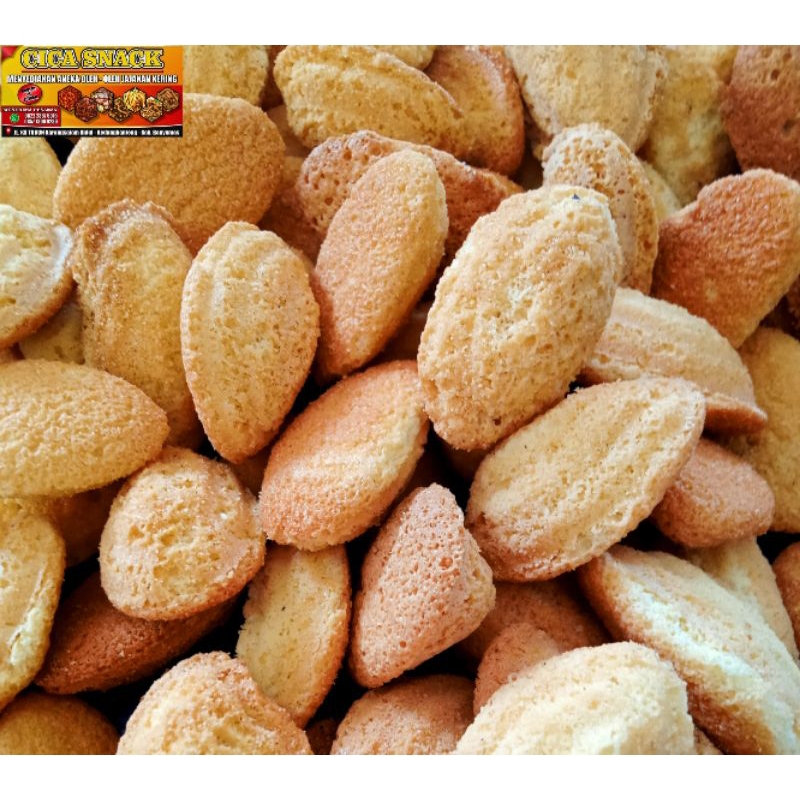 

BOLU KETAPANG 1 KILO GRAM / BOLU JADUL / BOLU PERAHU / BOLU KLEMBEN / KUE CUBIT