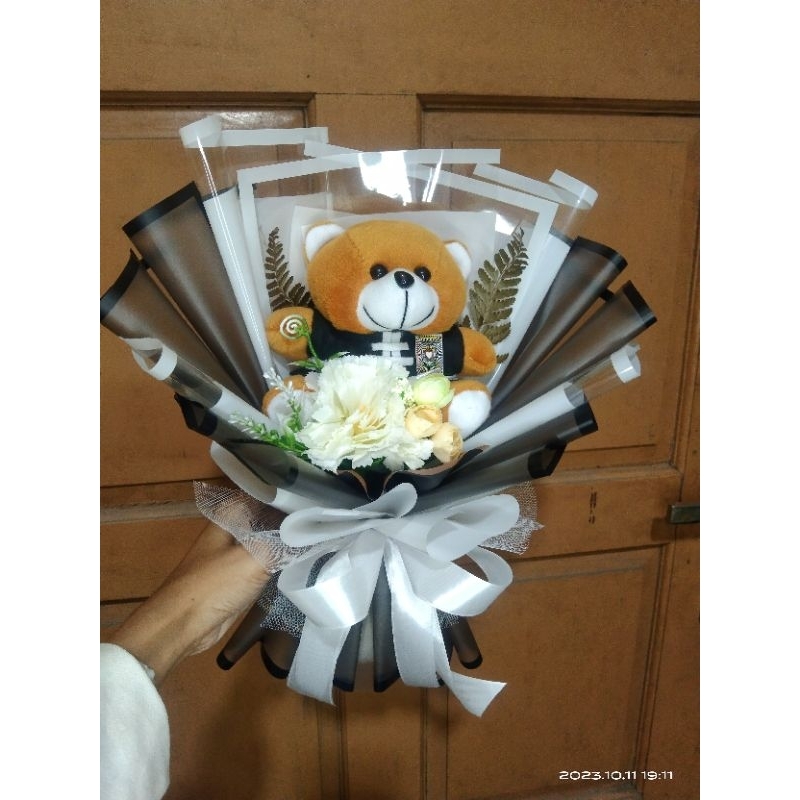 Buket Boneka pencak silat PSHT / Buket silat setia hati.