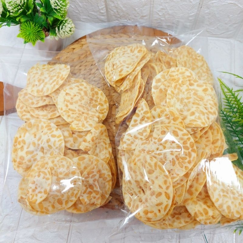 

KERIPIK KRIPIK TEMPE SAGU CRISPY HALAL ENAK LEZAT