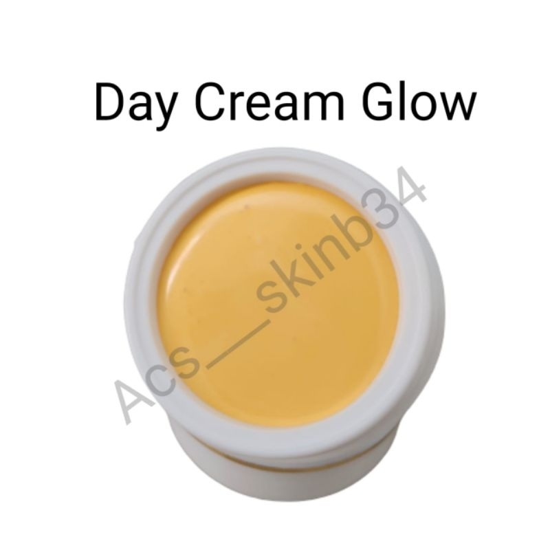 Day Cream Glow, Krim siang Textur Kelly Padat