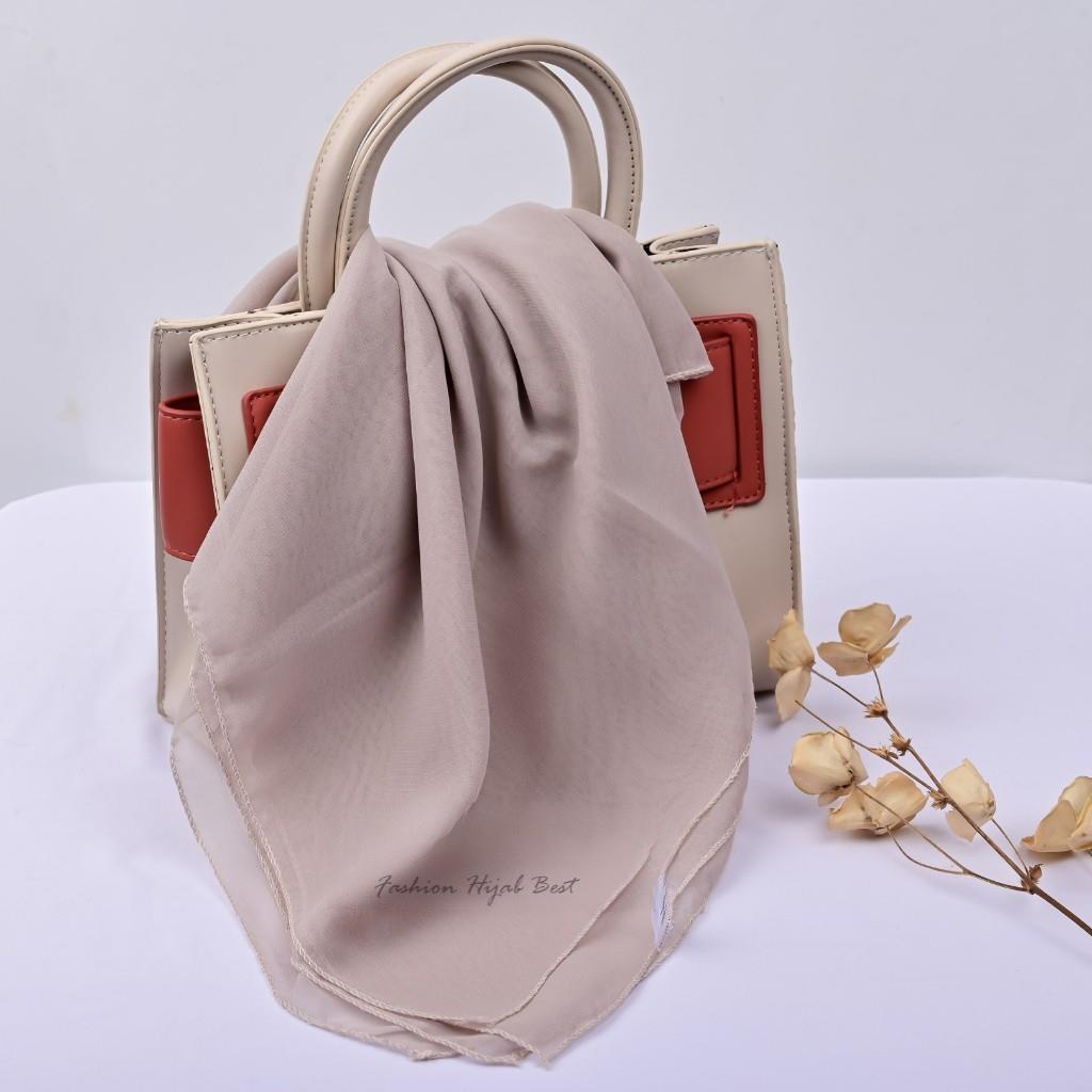 Hijab Bella Square Hijab Segiempat Anti Letoy Warna 50+ ada logo BELLA SQUARE COD LATTE PREMIUM
