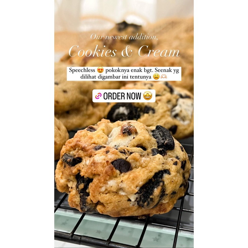 

Cookies and Cream Softbaked cookie