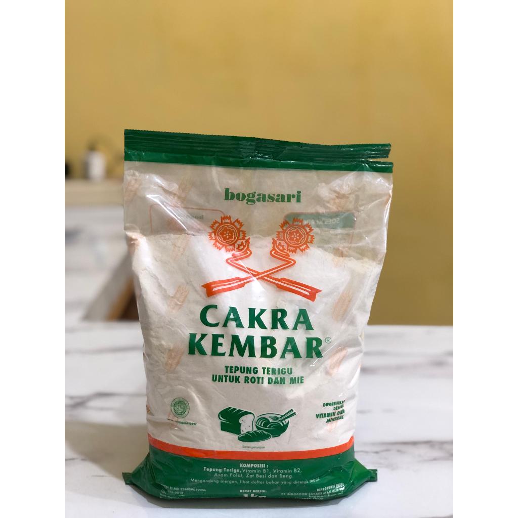 

Tepung Terigu Cakra Kembar | Tepung serba guna | Tepung kue