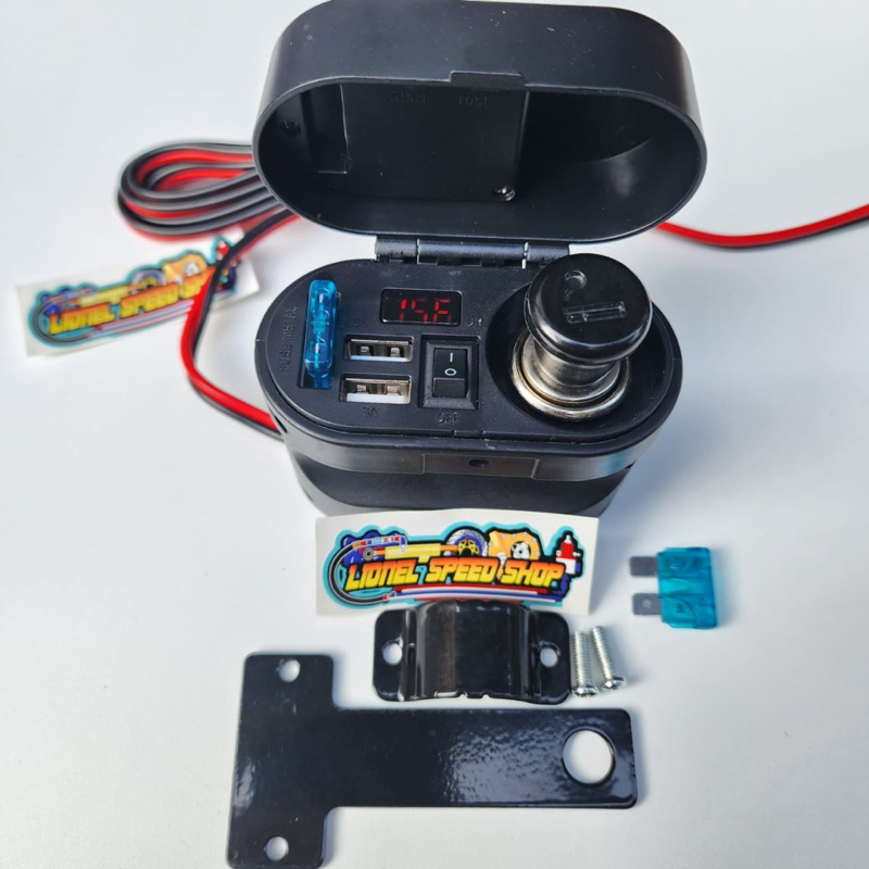 Charger 4 in 1 Jam Motor volt meter Cas HP Motor 2 USB 1.5 dan 3A chigarettelighter Casan Hp stang s