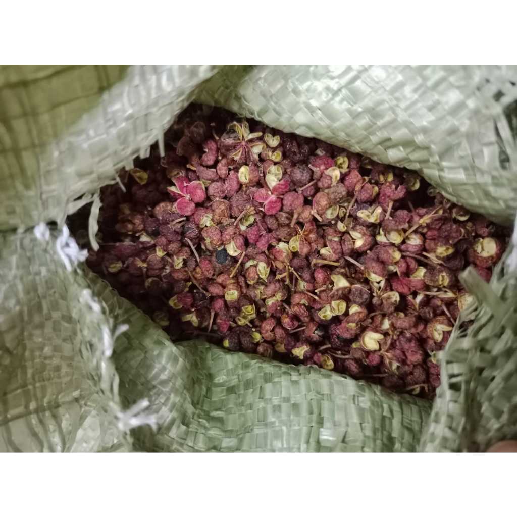 

Szechuan Pepper Sichuan Peppercorns Andaliman Hua Jiao花椒 50gr