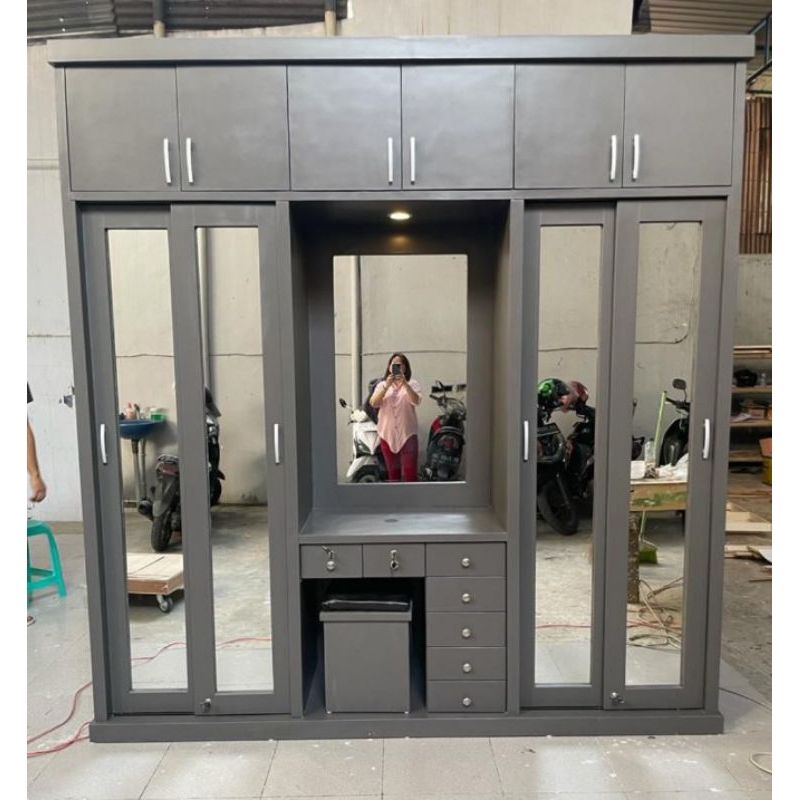 Lemari Pakaian Tempah Modern