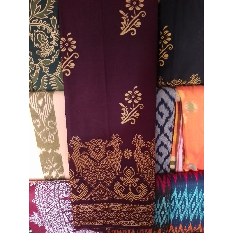 Kain batik lombok motif kembang