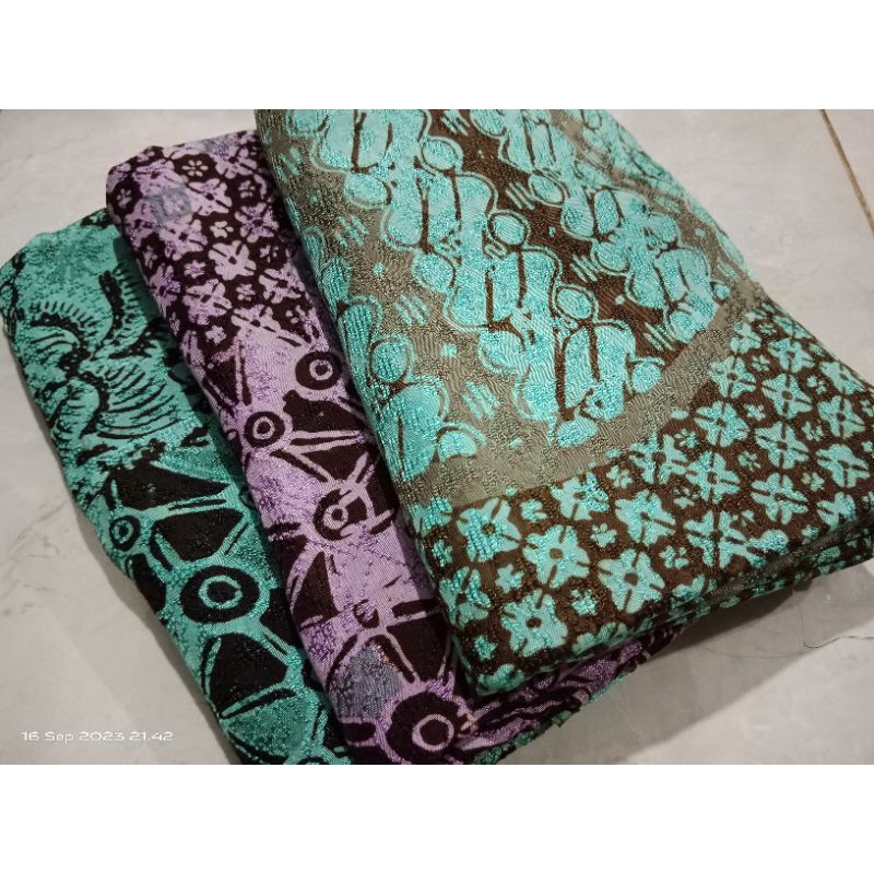 kain batik viscose fiskos semi sutra pulauan batik trusmi batik seni cirebon batik kaftan gamis long