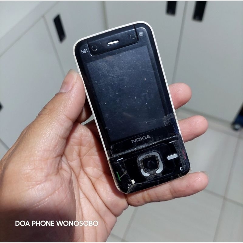 NOKIA N81 BAHAN