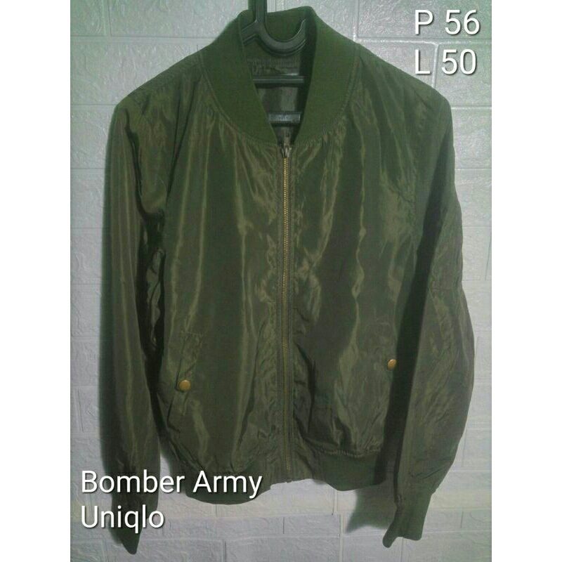 Bomber jacket Army Uniqlo size M