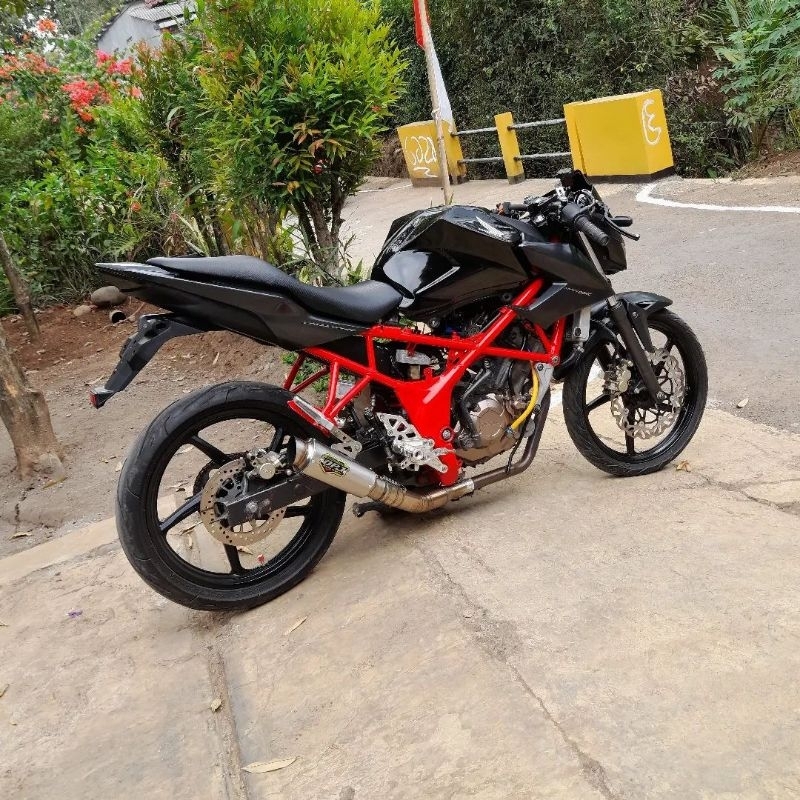 Spakbor Belakang CB150R Modif Roadr Potong Pendek CB 150R Original