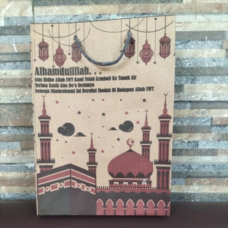 

PAPERBAG UMROH/HAJI LUSINAN
