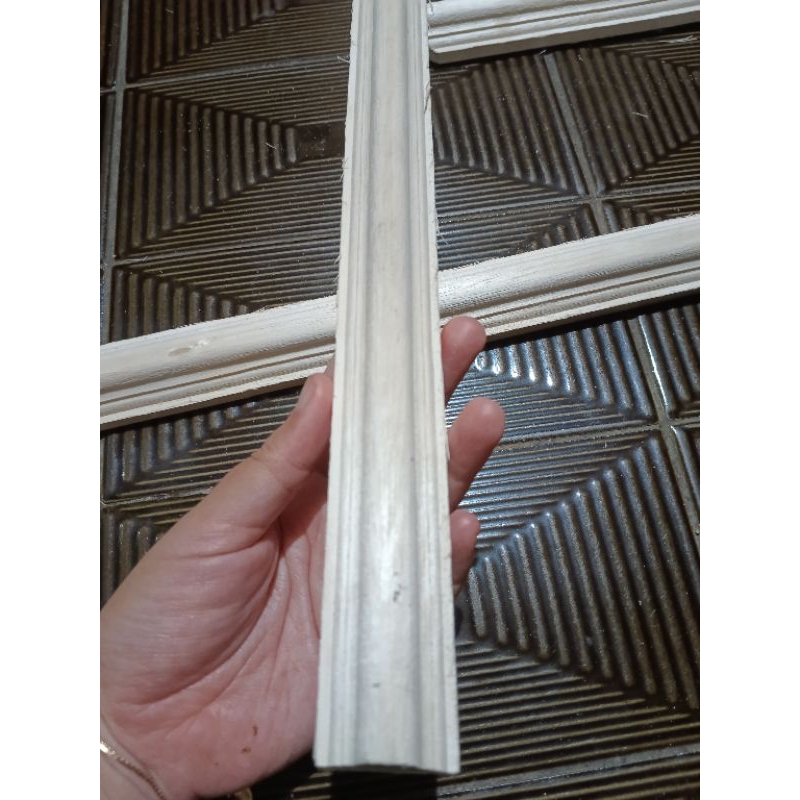 List profil kayu minimalis/ wall moulding kayu tinggal tempel