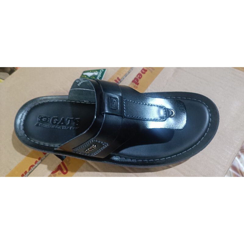 sandal jepit kulit Gats