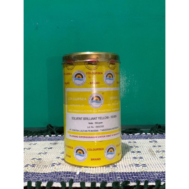 

Pewarna Minyak Kuning Tua/Solvent Brilliant Yellow - 101604 Coloursea