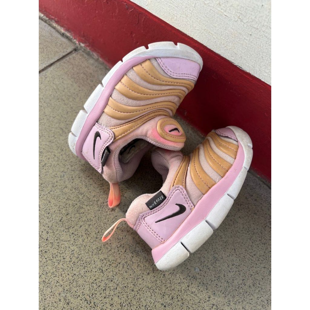 Sepatu Nike Preloved Second Bekas Dynamo Go Sneakers Pink Bayi Baby Size 22