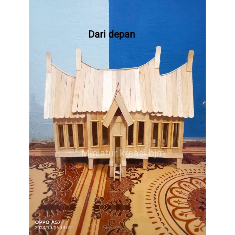 (READY SIAP KIRIM) miniatur Kerajinan tangan prakarya rumah adat padang ada lampunya  dari stik es k