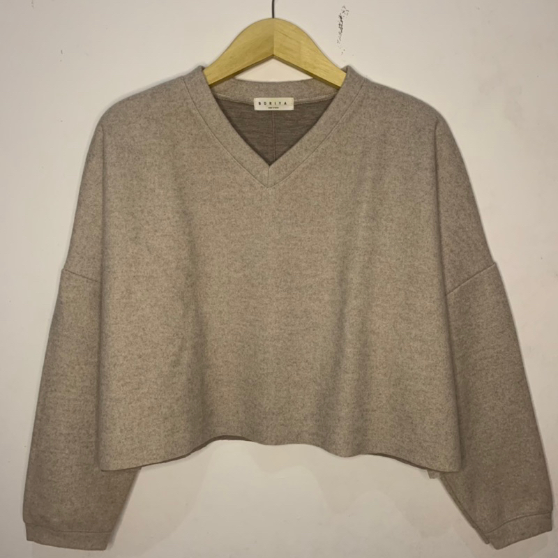 Preloved CROPTOP UNFINISH / SWEATER CROP UNFINISH