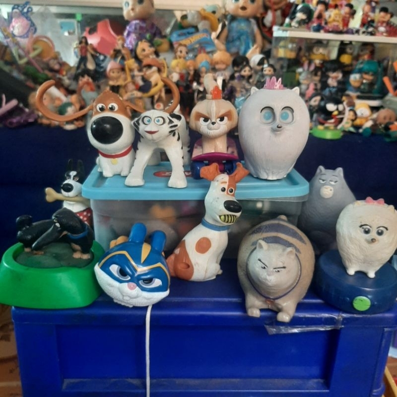 mainan / figure dikoleksi the secret life of pets