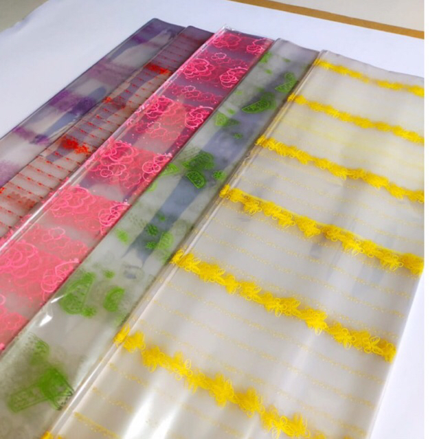 

(50 Lembar) Plastik Kado Kaca Motif 70 x 80 cm / Kertas Kado Kaca 70 x 80 cm MURAH