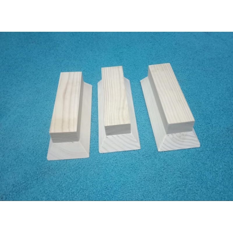 Dudukan plakat/akrilik kayu jati belanda tanpa lubang