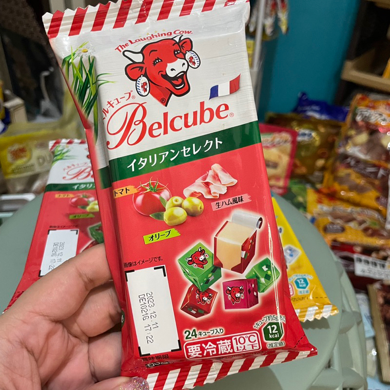 

BELCUBE The Laughing Cow Cheese Keju 24 Cube Perancis Jepang Ham Scallop Olive Tomat