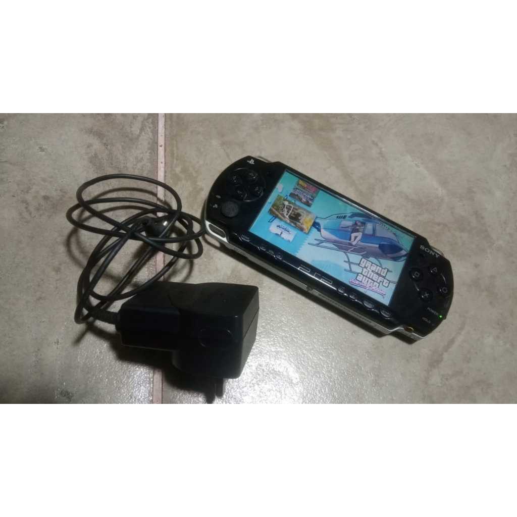 PSP 2000 Play Station Portable (Bekas)