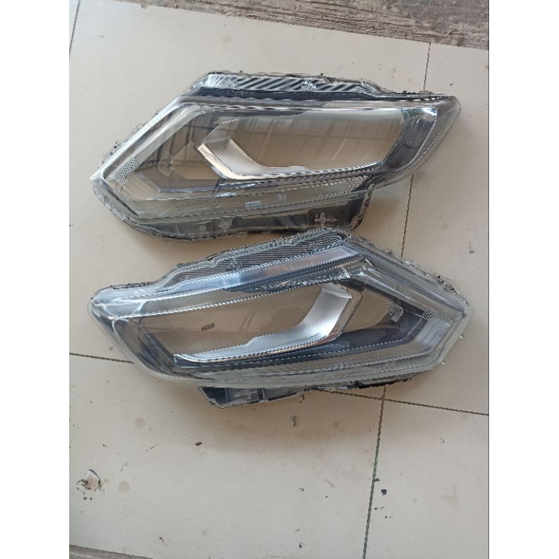 mika headlamp Nissan Xtrail original