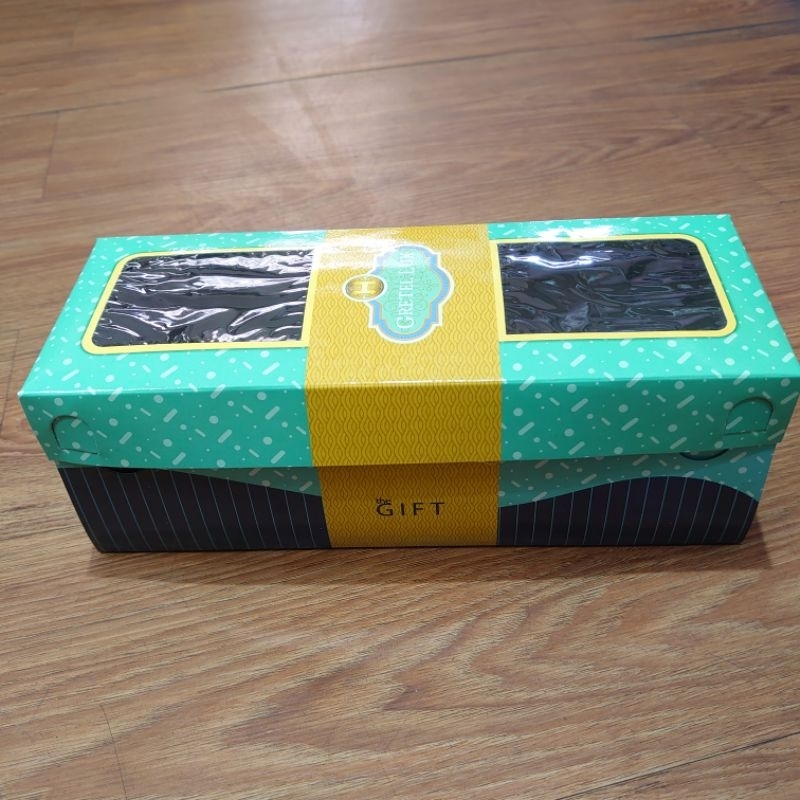 

Box Bolu Gulung 25x9x8.5 Gretel Lux Kotak satuan