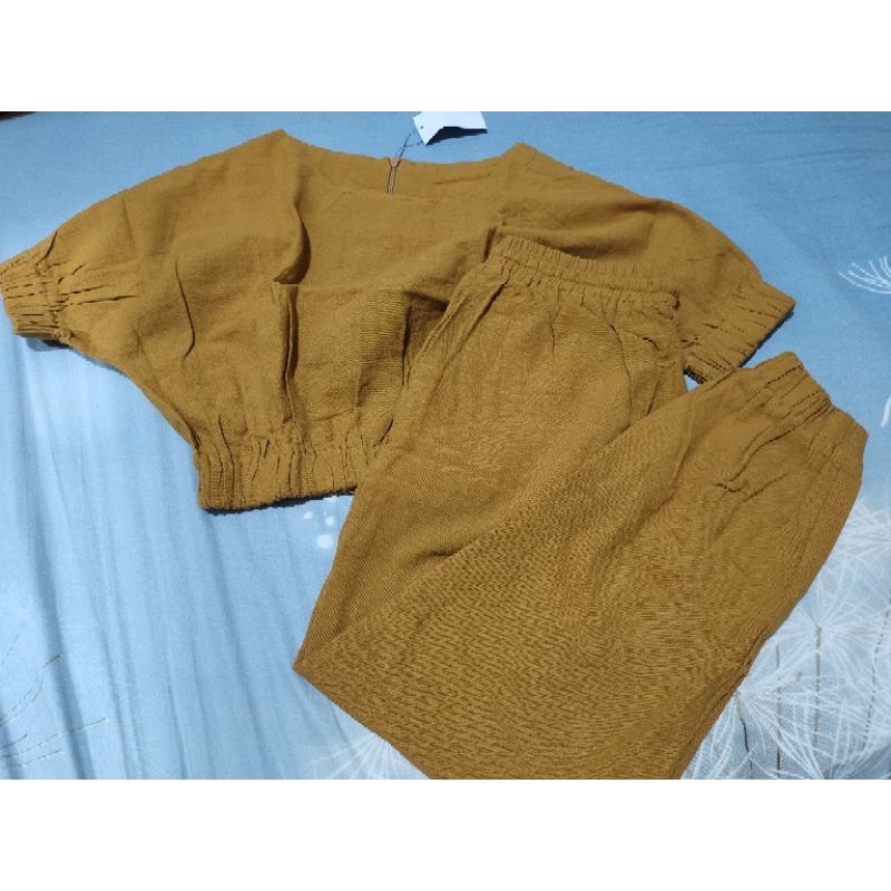 AMORA SET CROP IMPORT BKK