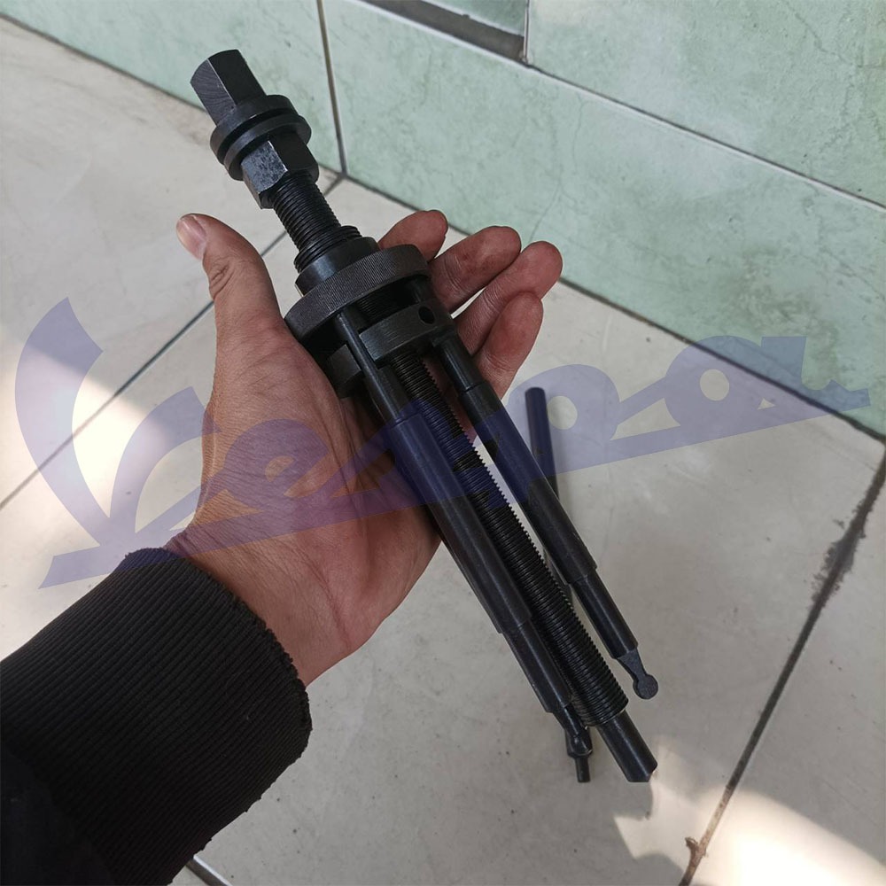 tracker traker pembuka bearing laher roda belakang vespa