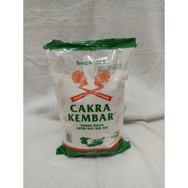 

TEPUNG TERIGU CAKRA KEMBAR ECO 1KG