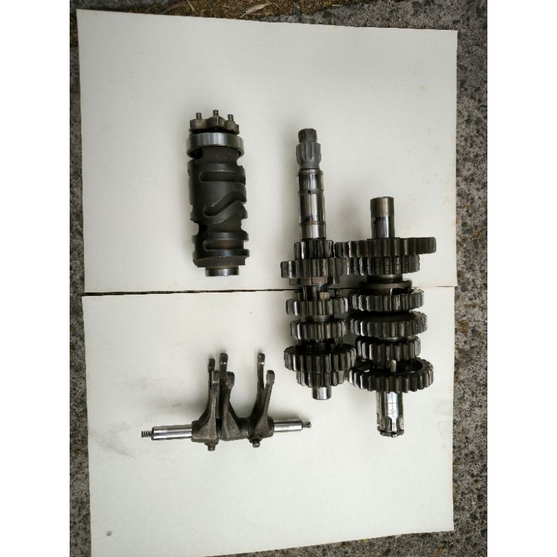 Rasio R15V2 6Speed PNP MX King
