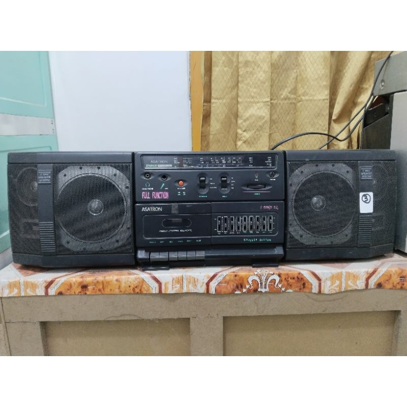 radio tipe asatron
