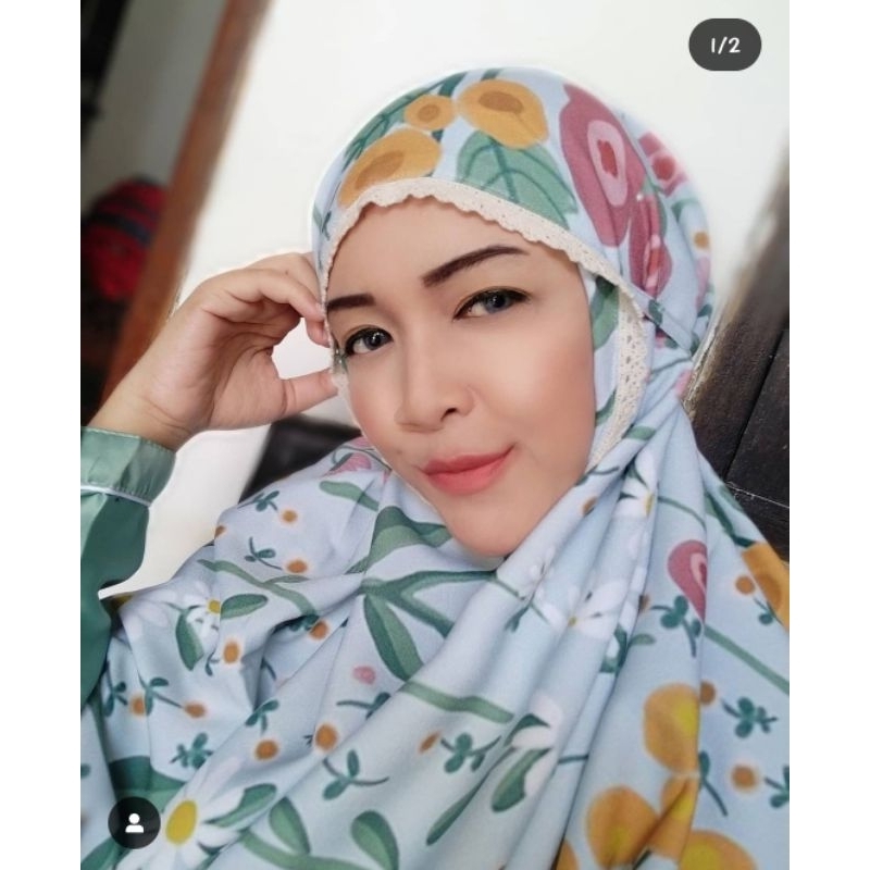 Preloved Aska Hijab Queenova printing