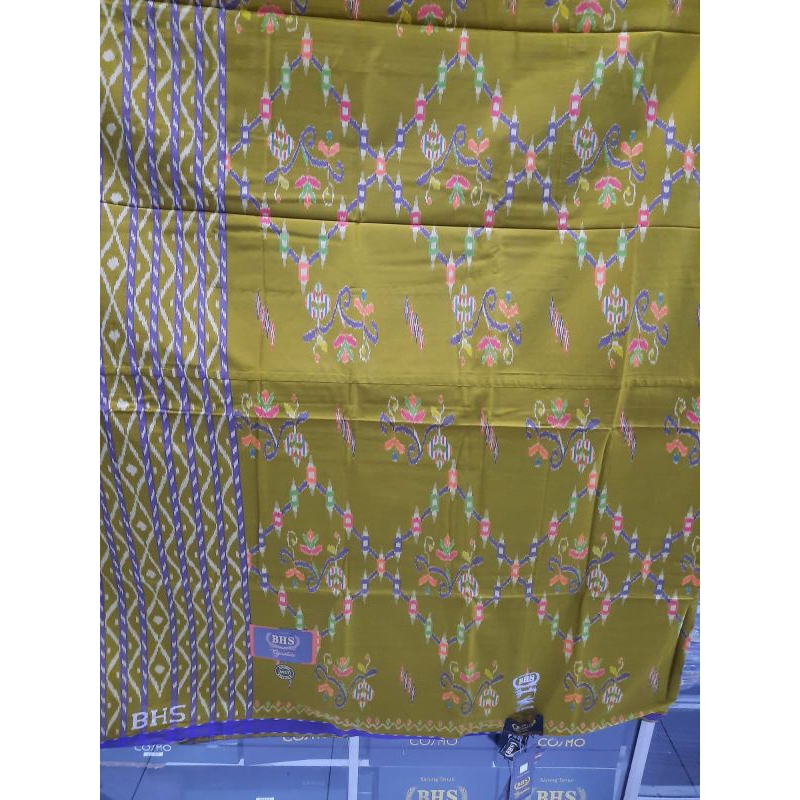 BHS signature motif MST*Gold jahit tengah*