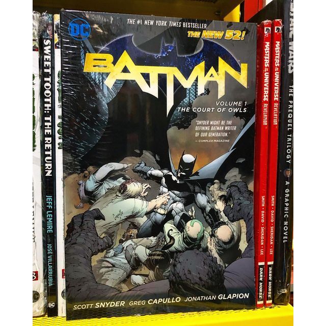 DC COMICS TPB SOFTCOVER  BATMAN THE COURT OF OWL