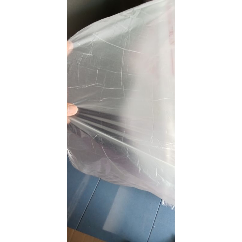 plastik bening pagar sawah