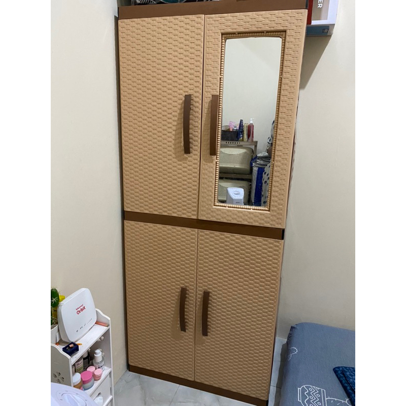 LEMARI PLASTIK 4 SUSUN KACA Preloved BERLAKU AMBIL DI RUMAH