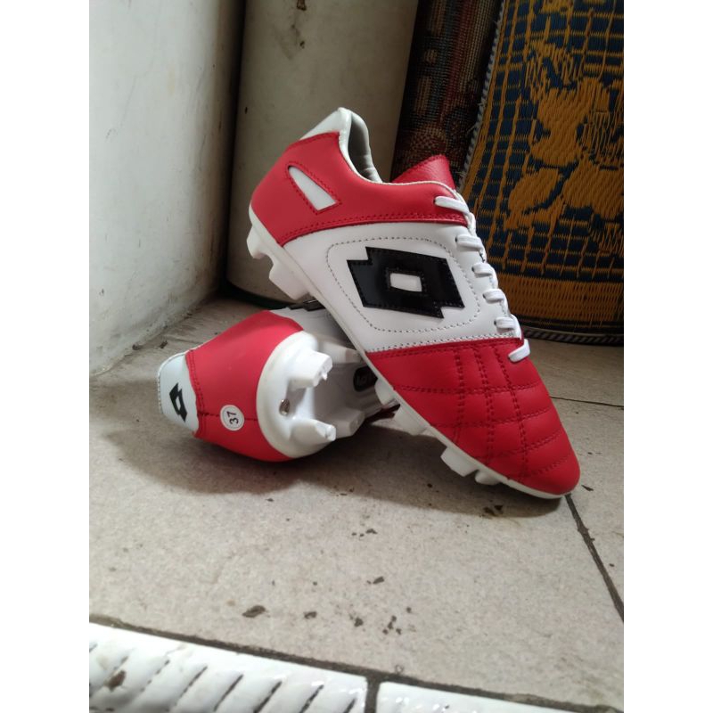 sepatu bola anak  33- 37 kulit sapi asli